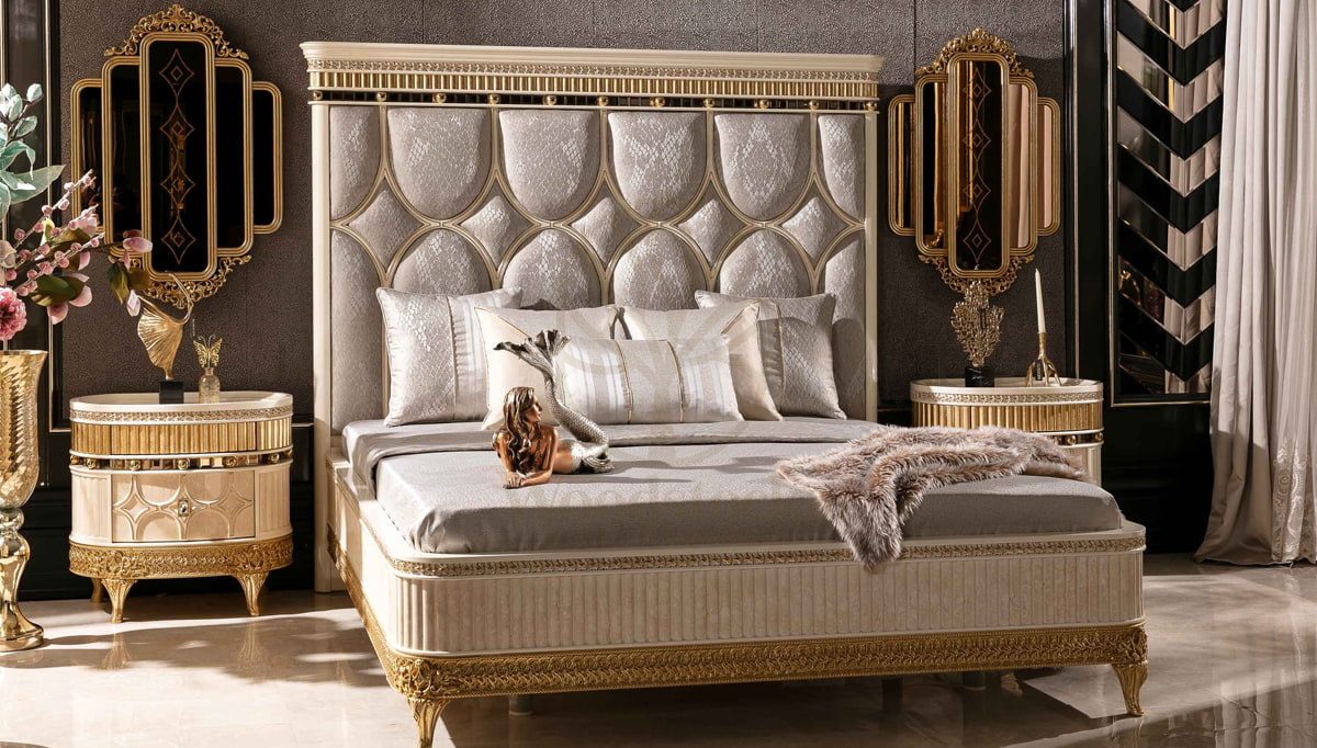 Royal Jersey Chesterfield Hand Carved Teak King Size Bed, Saharanpur, view 3