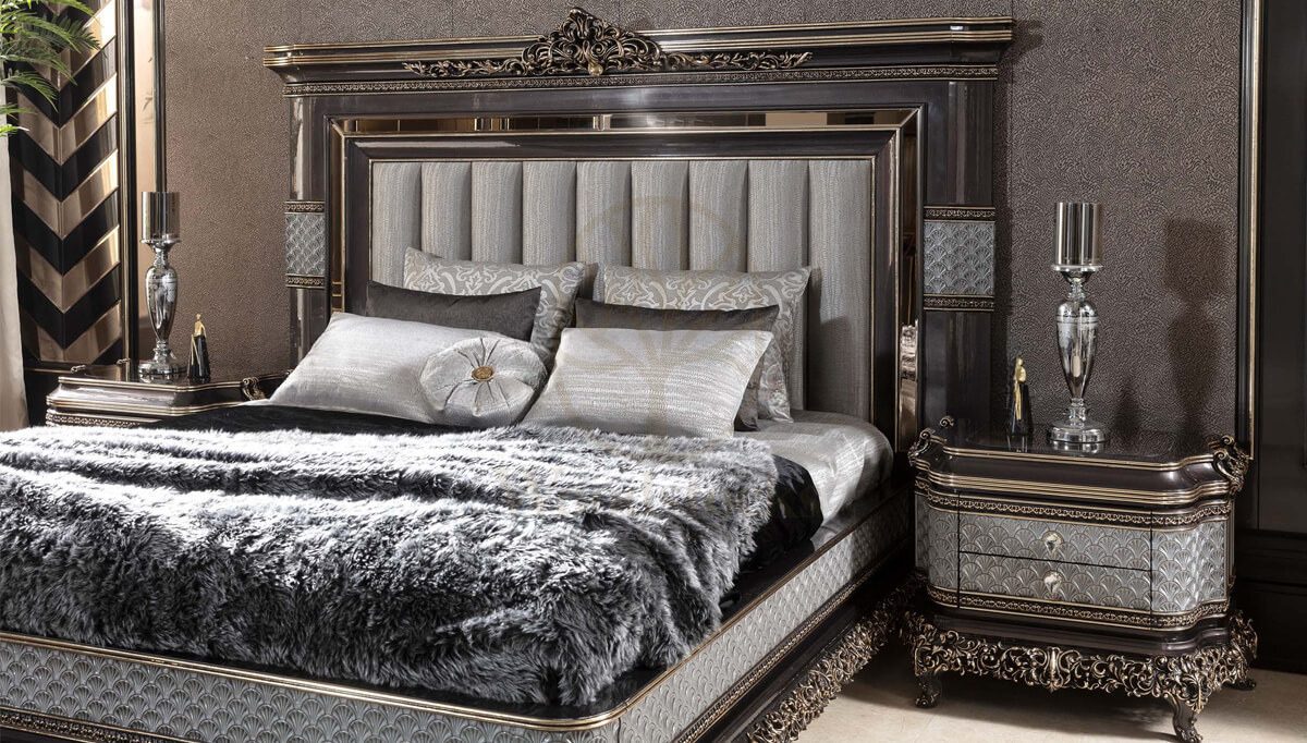 Royal Bergama Chesterfield Hand Carved Teak King Size Bed, Saharanpur, view 4
