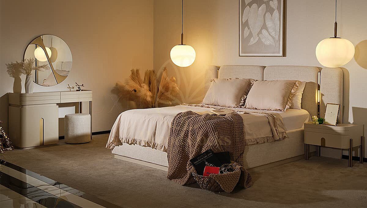 Luxury Hermes Handcrafted Teak King Size Bed, Saharanpur, King Size Bed