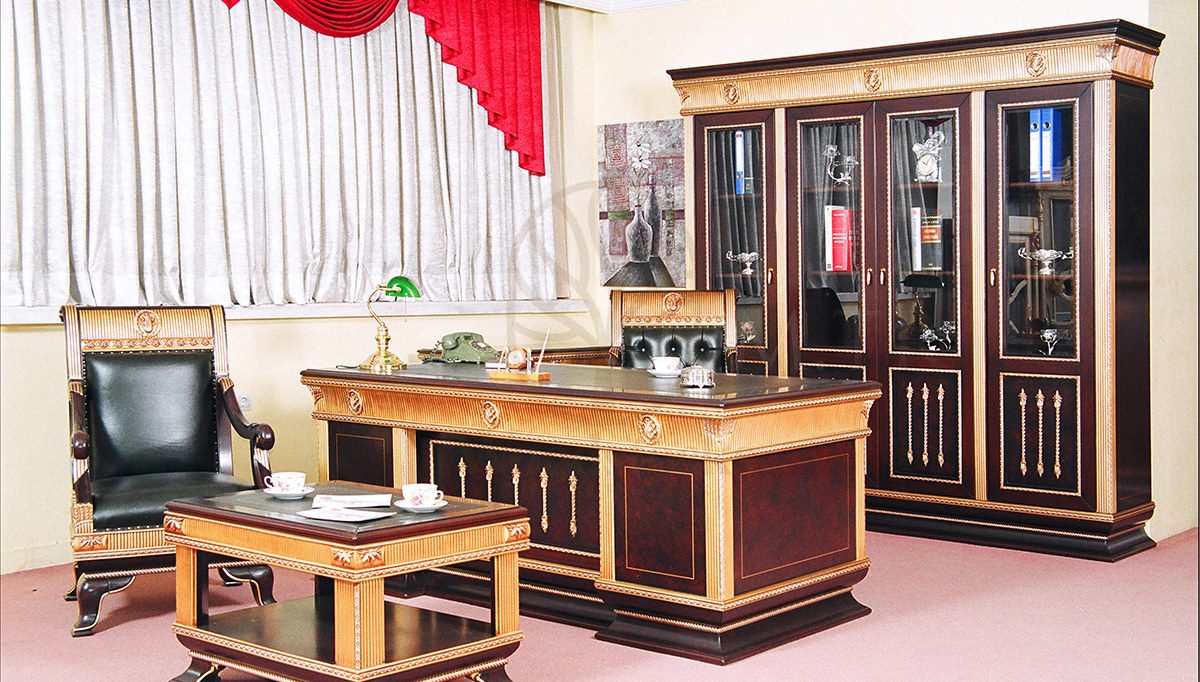Royal Lilas Bronze Hand Carved Teak Office Table, Saharanpur, view 2