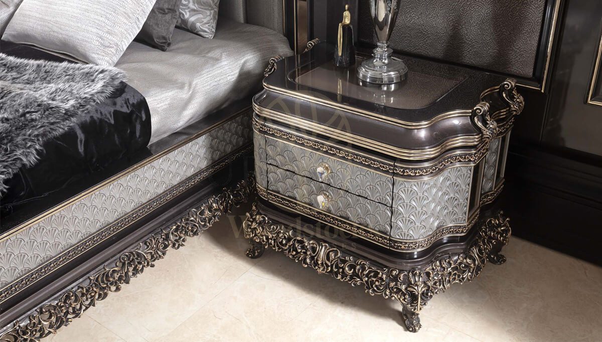 Royal Bergama Chesterfield Hand Carved Teak King Size Bed, Saharanpur, view 3