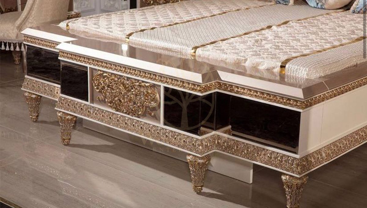Royal Kraft Hand Carved Teak King Size Bed, Saharanpur, view 8