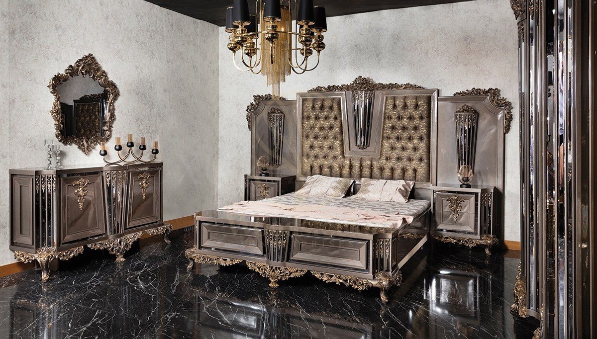 Royal Vitton Hand Carved Teak King Size Bed, Saharanpur, view 2