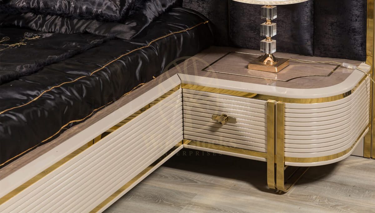 Luxury Melodika Handcrafted Teak King Size Bed, Saharanpur, view 10