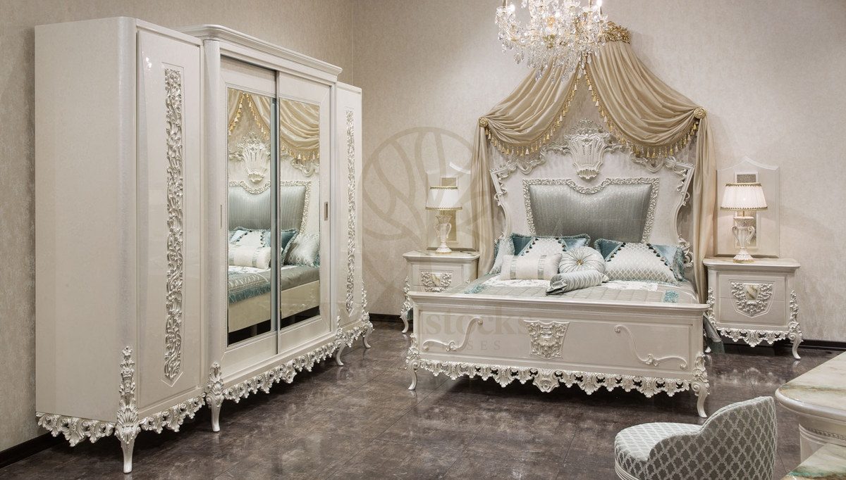 Royal Denver Hand Carved Teak King Size Bed, Saharanpur, King Size Bed