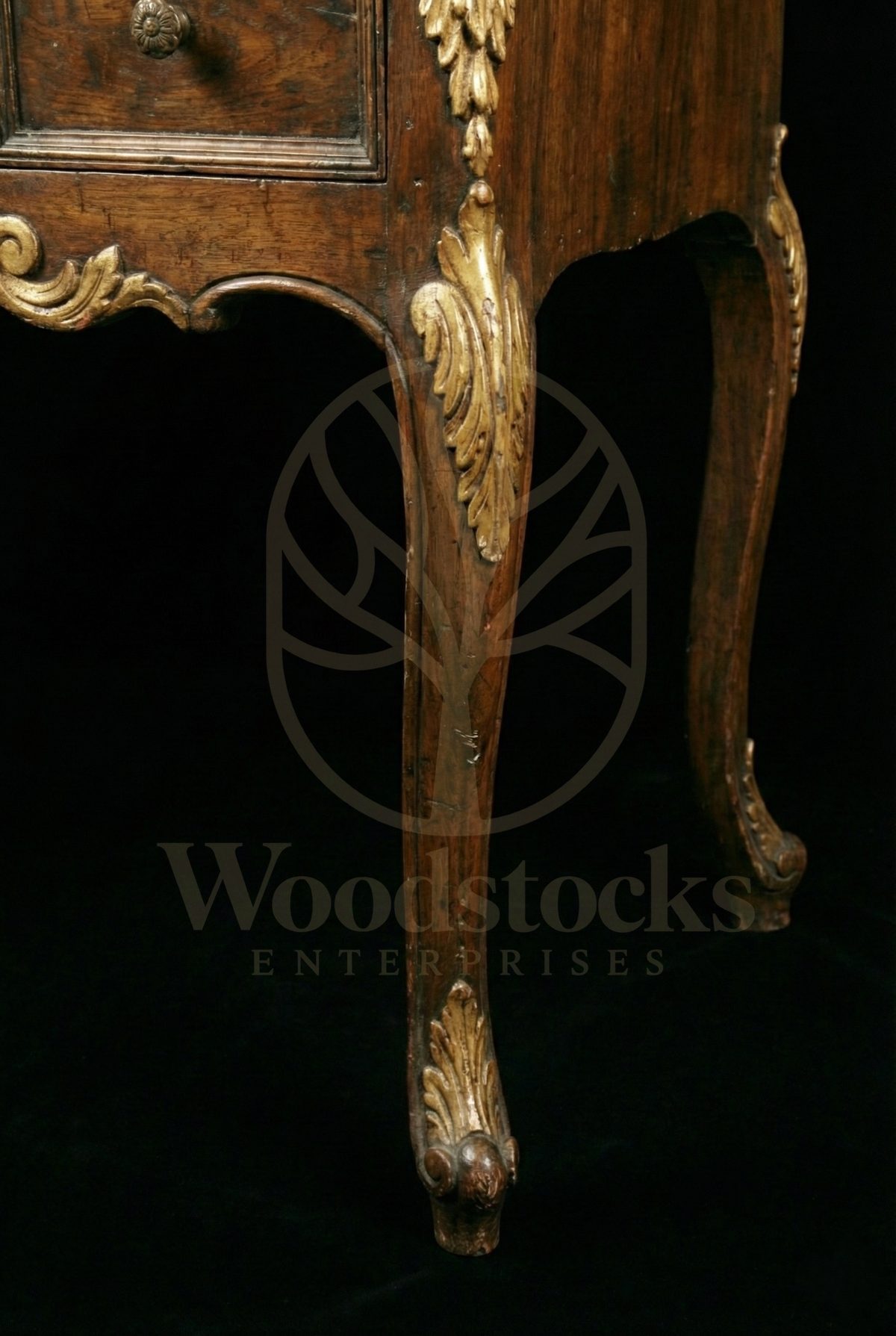 Royal Hand Carved Teak Fontainebleau Rocaille Vanity Bureau, Saharanpur, view 4