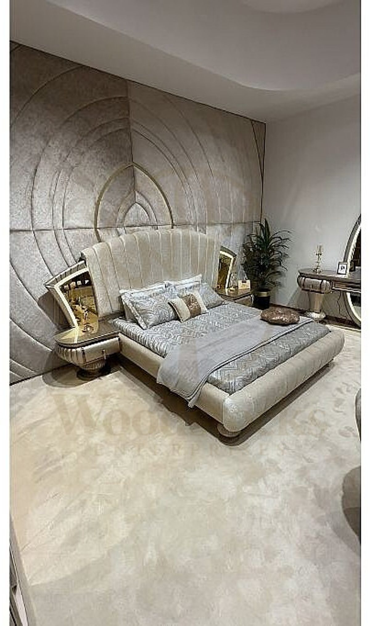 Luxury Rumeli Handcrafted Teak King Size Bed, Saharanpur, view 3