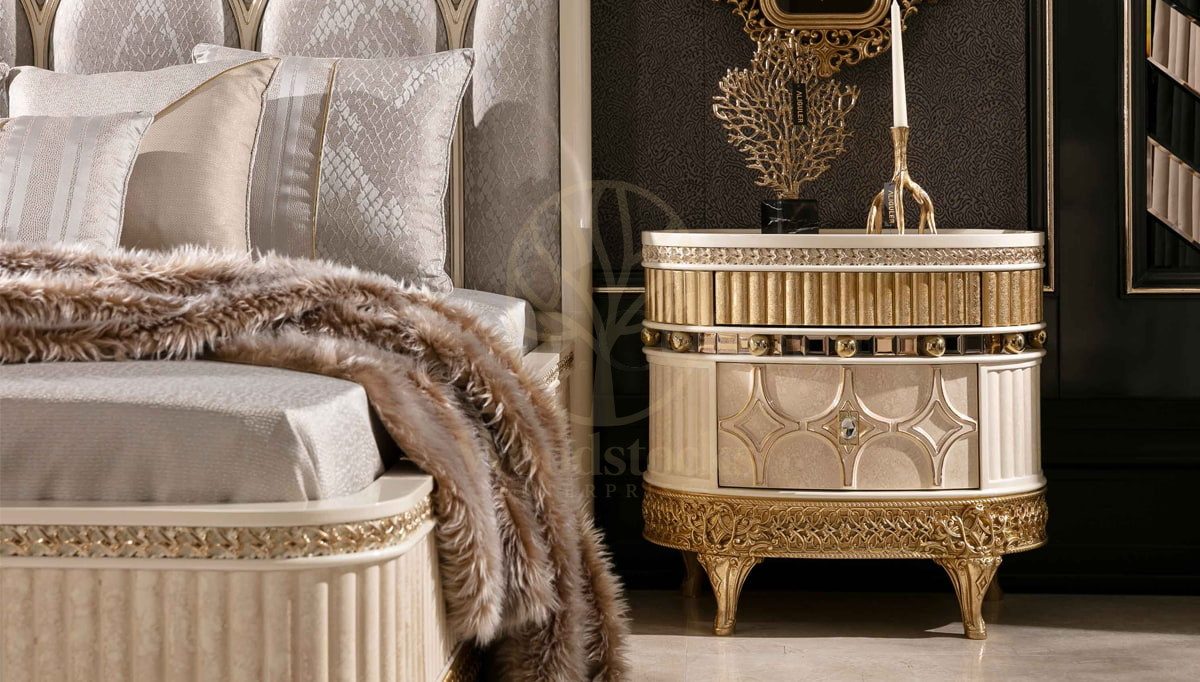 Royal Jersey Chesterfield Hand Carved Teak King Size Bed, Saharanpur, view 9