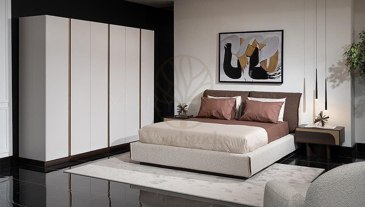 Luxury Niva Beige Brown Handcrafted Teak King Size Bed, Saharanpur, view 3