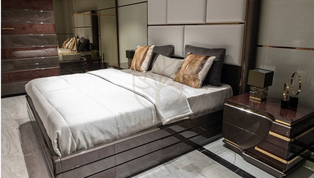 Luxury Aurenza Handcrafted Teak King Size Bed, Saharanpur, view 3