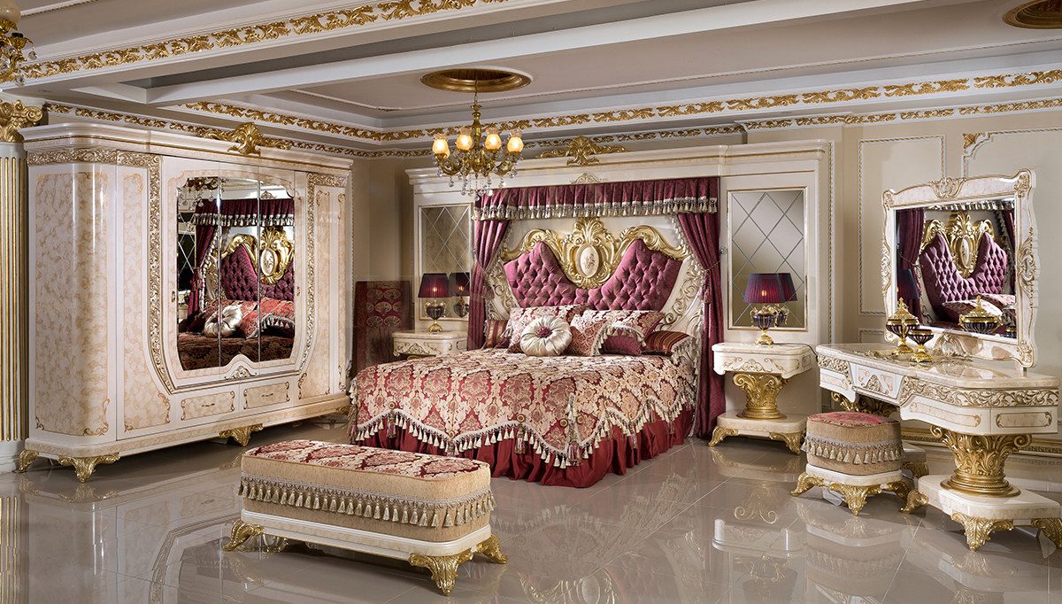 Royal Safir Hand Carved Teak King Size Bed II, Saharanpur, King Size Bed