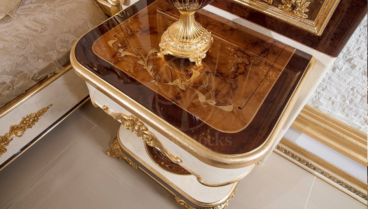 Royal Safir Gold Leaf Hand Carved Teak King Size Bed, Saharanpur, view 5