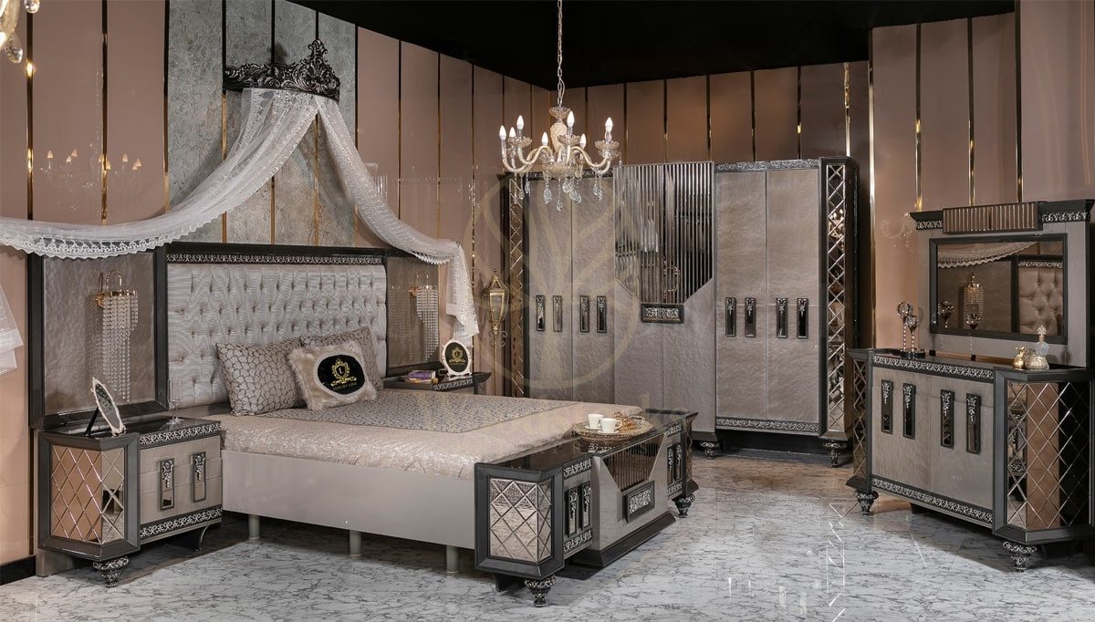 Royal Tarcin Hand Carved Teak King Size Bed, Saharanpur, King Size Bed