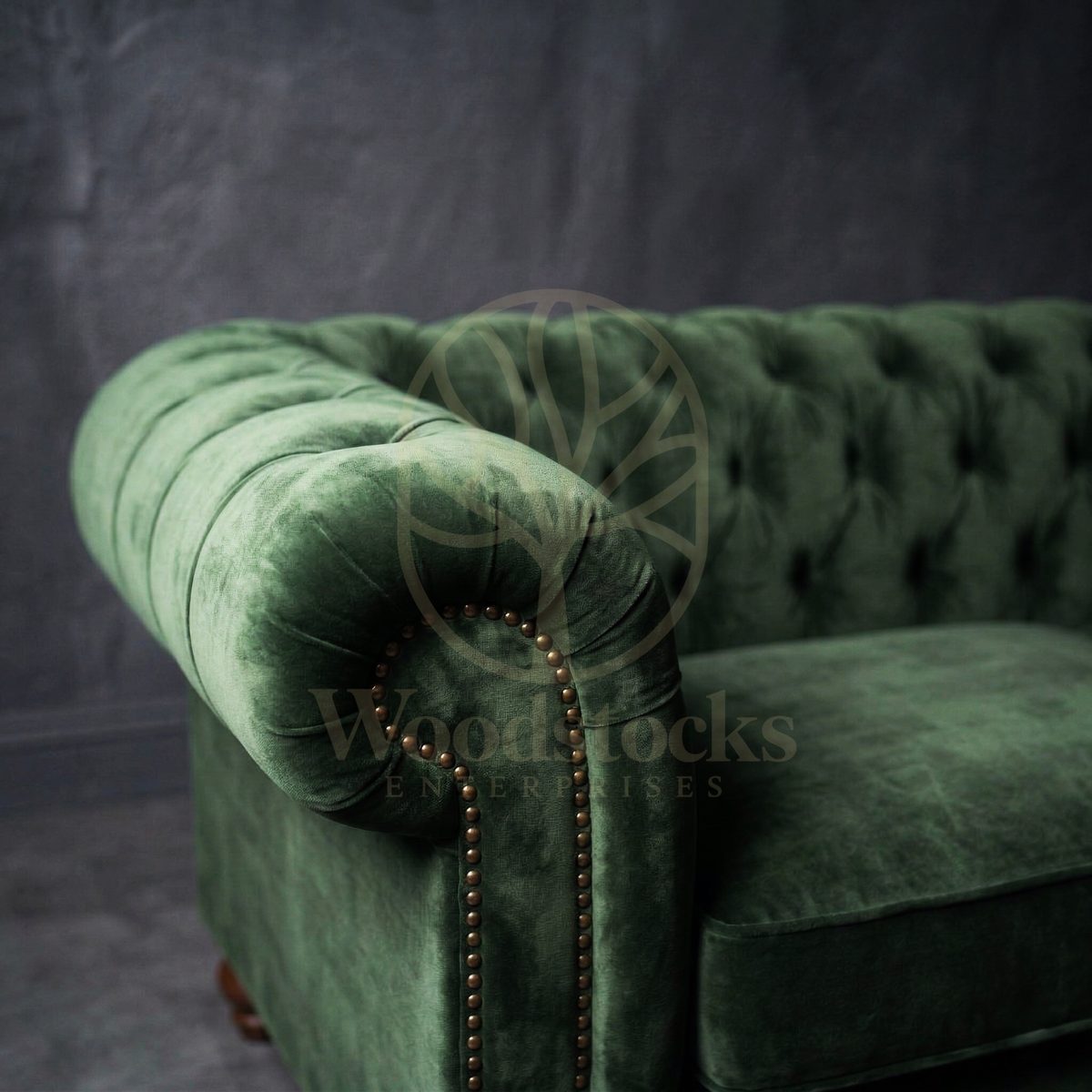 Luxury Teak Victorian Townhouse Chesterfield Sofa, Saharanpur, view 3