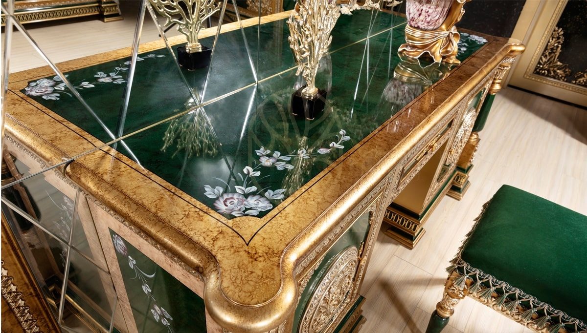 Royal Saheste Green Hand Carved Teak King Size Bed, Saharanpur, view 10