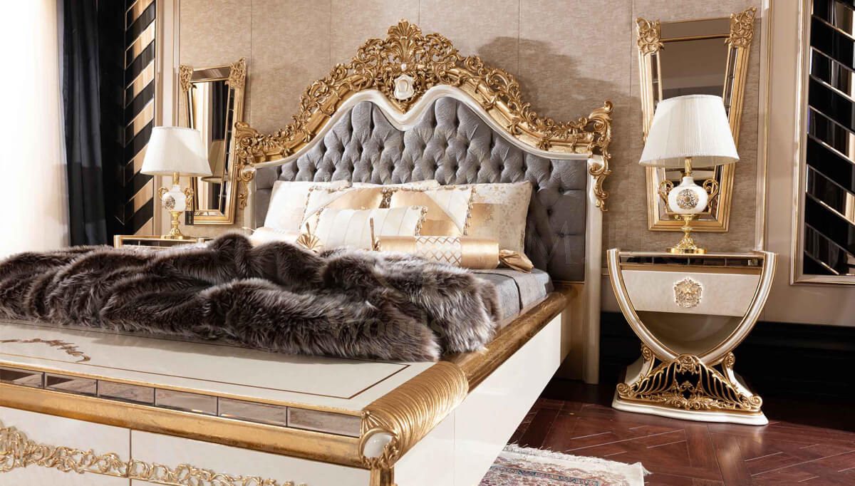 Royal Hamidiye Cream Hand Carved Teak King Size Bed, Saharanpur, view 6