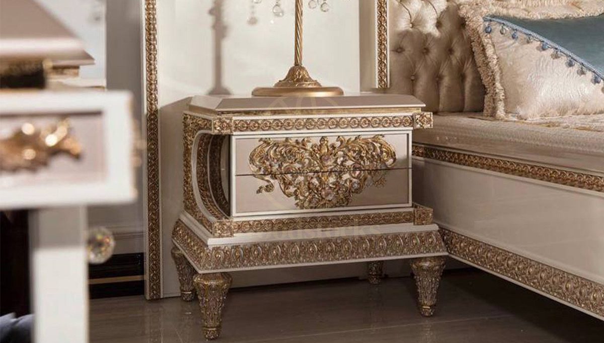 Royal Kraft Hand Carved Teak King Size Bed, Saharanpur, view 5