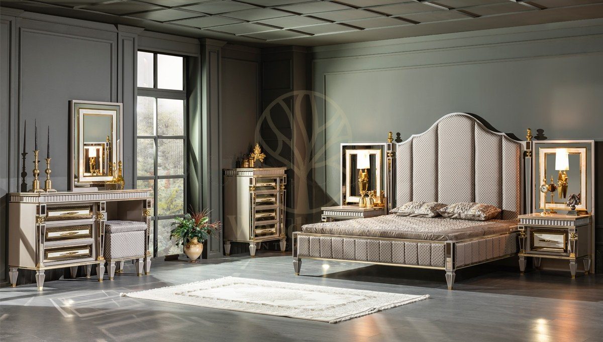 Royal Albatros Hand Carved Teak King Size Bed, Saharanpur, King Size Bed