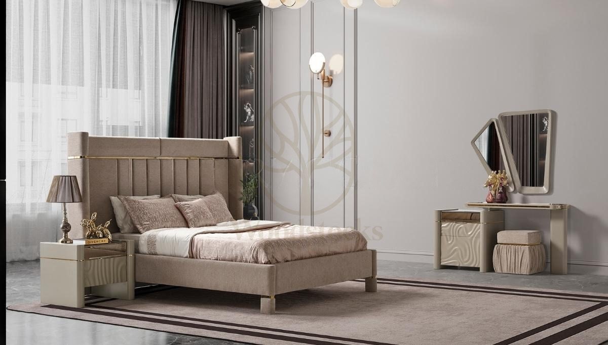 Luxury Talia Handcrafted Teak King Size Bed, Saharanpur, view 4