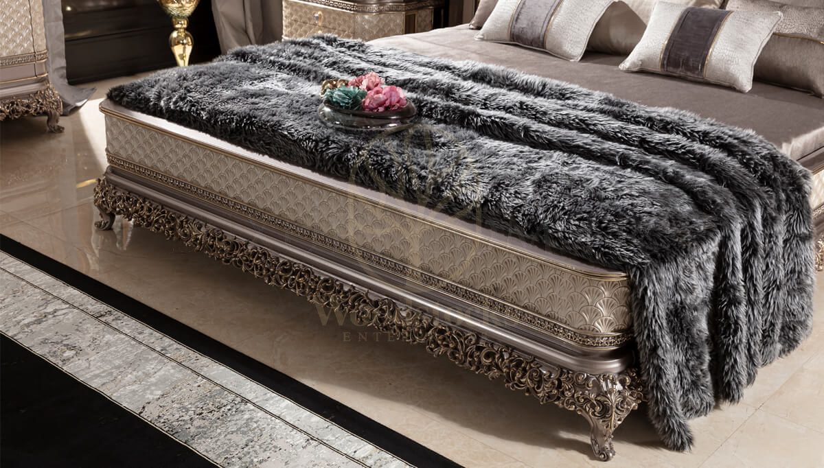 Royal Bergama Cream Hand Carved Teak King Size Bed, Saharanpur, view 4