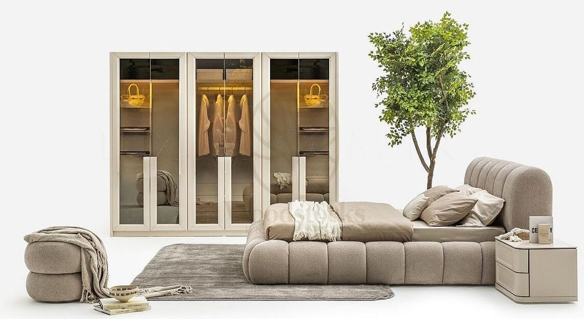 Luxury Sorelia Handcrafted Teak King Size Bed, Saharanpur, view 5