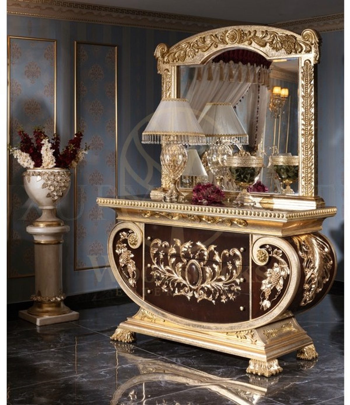 Royal Vanera Hand Carved Teak King Size Bed, Saharanpur, view 9