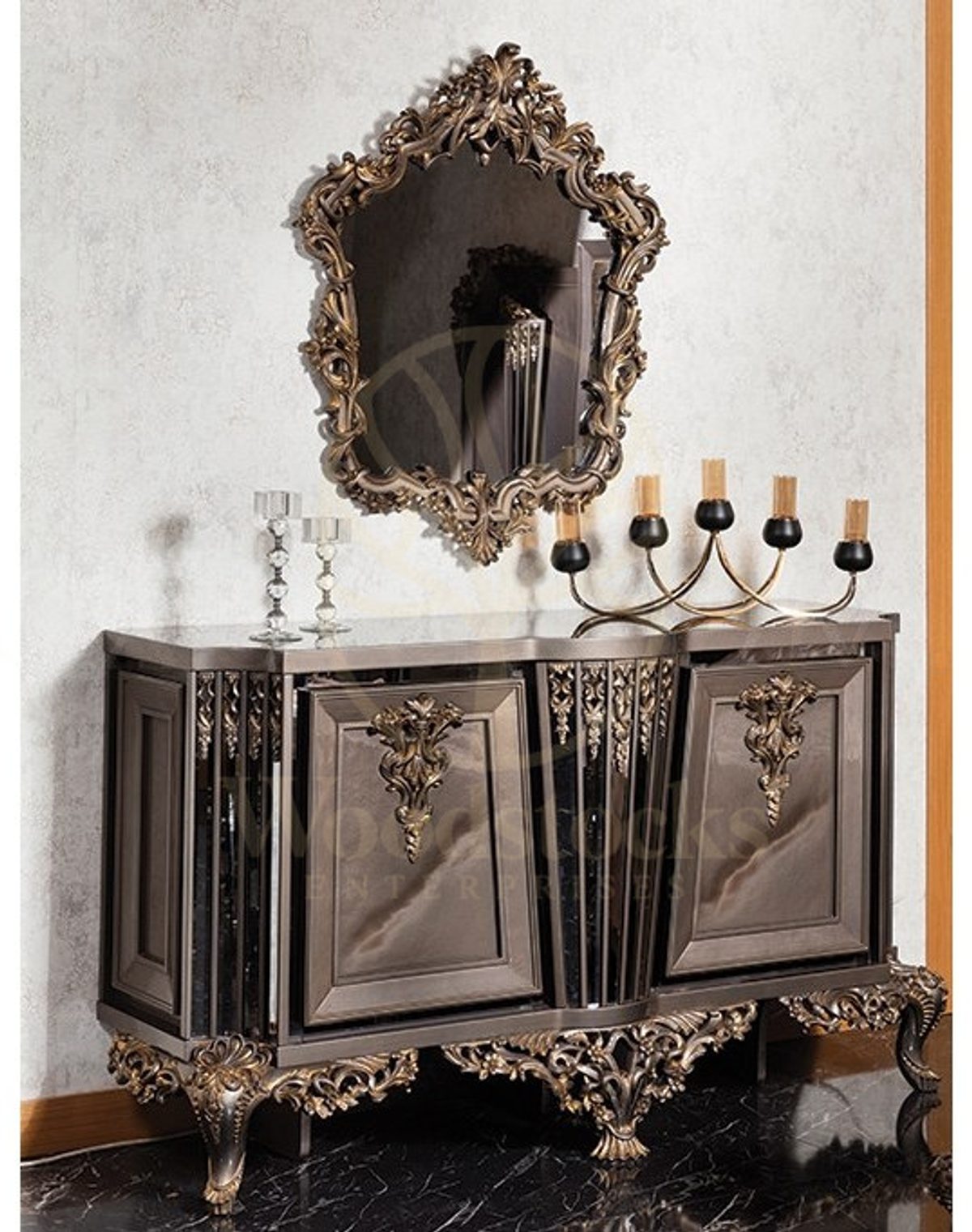 Royal Vitton Hand Carved Teak King Size Bed, Saharanpur, view 9