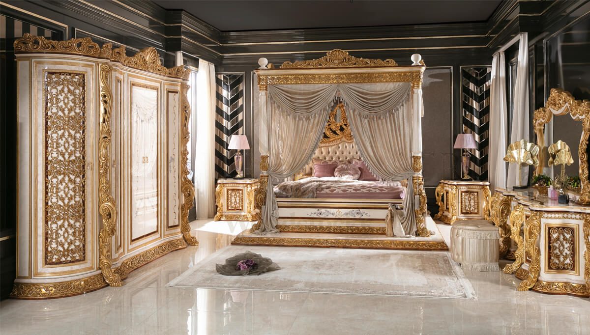 Royal Martinik Gold Leaf Hand Carved Teak King Size Bed, Saharanpur, Four Poster Bed