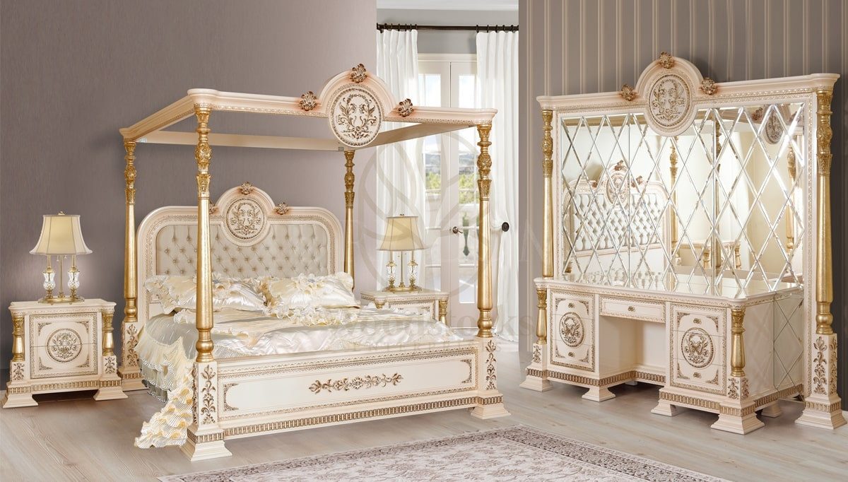 Royal Saheste Cream Hand Carved Teak King Size Bed, Saharanpur, view 2