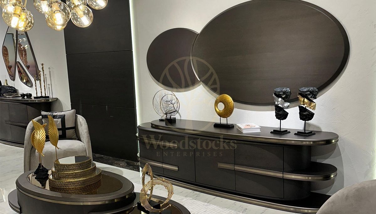 Luxury Porter Handcrafted Teak TV Cabinet, Saharanpur, TV Cabinet