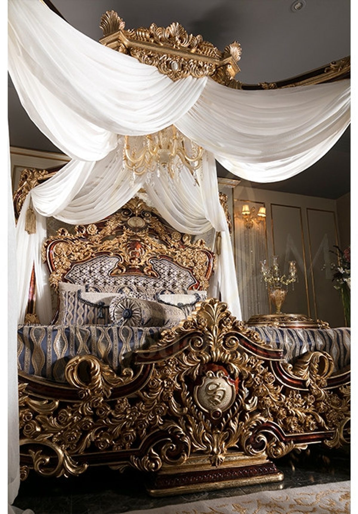 Royal Aspendos Hand Carved Teak Four Poster Bed, Saharanpur, view 9