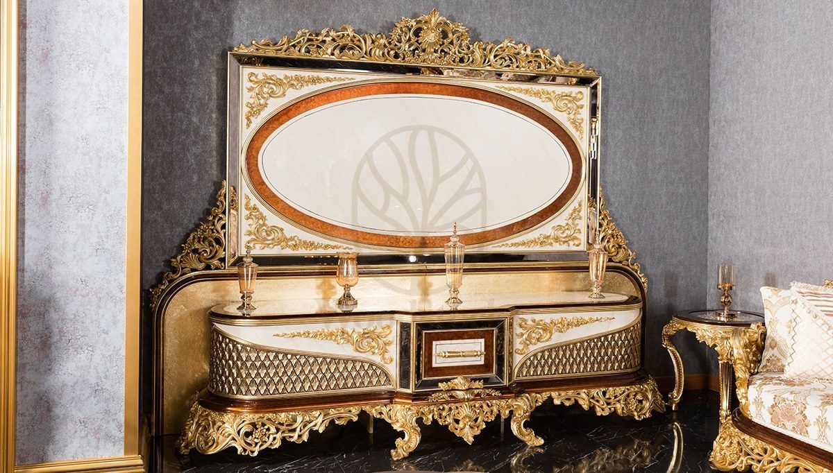 Royal Hazar Hand Carved Teak TV Cabinet, Saharanpur, view 3