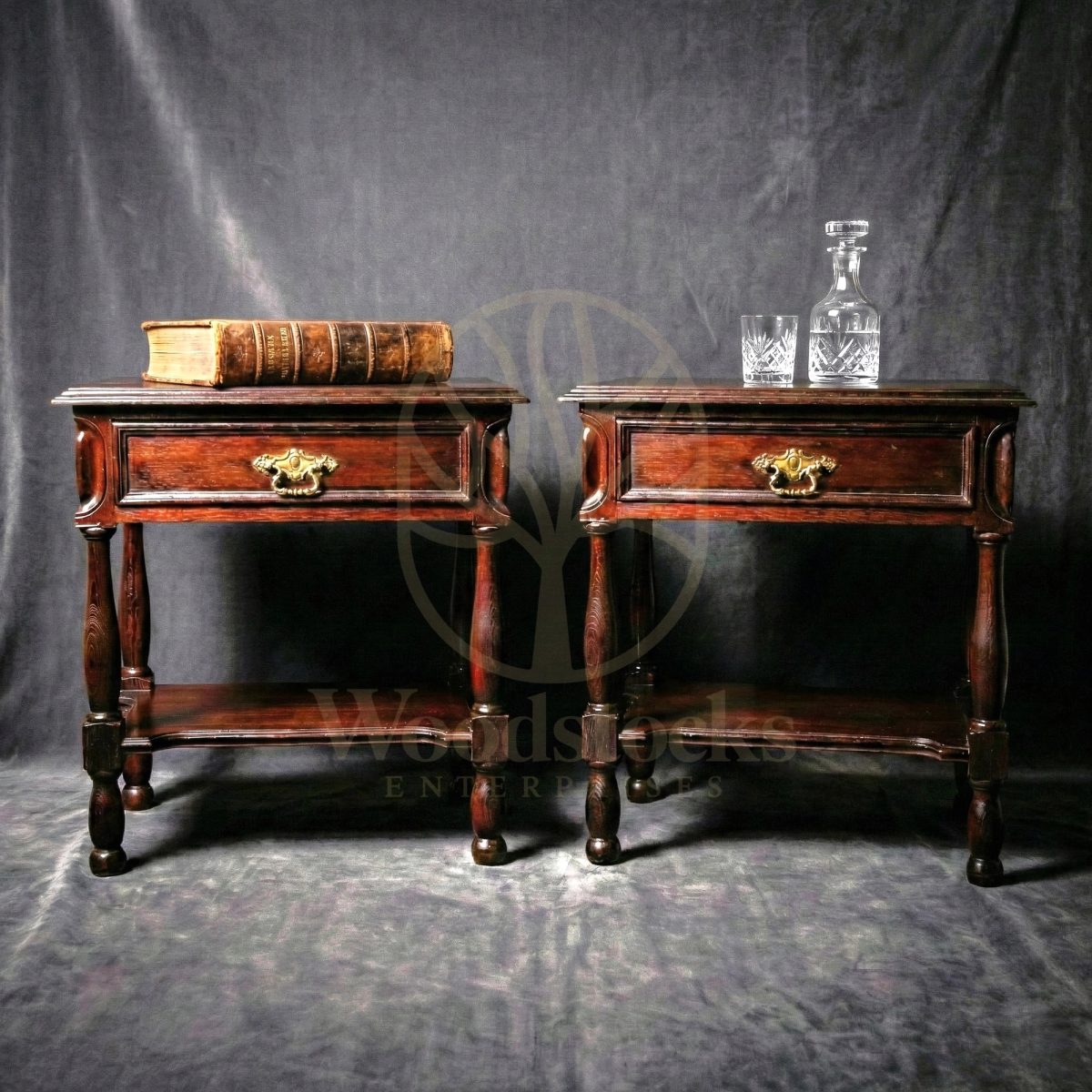 Luxury Teak Kensington Edwardian Night Tables, Saharanpur, Side Table / Nightstand