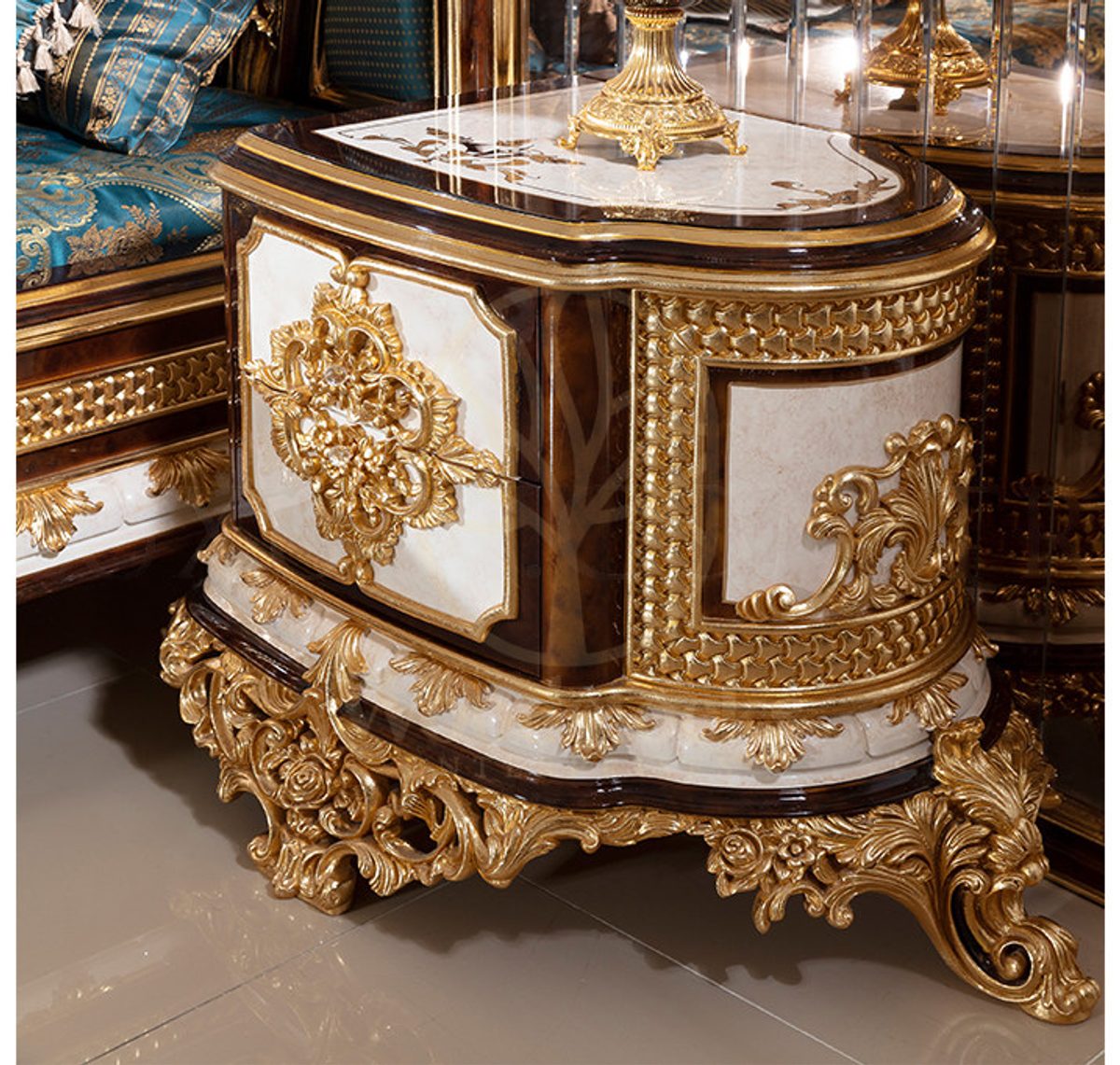 Royal Luxe Hand Carved Teak King Size Bed II, Saharanpur, view 7