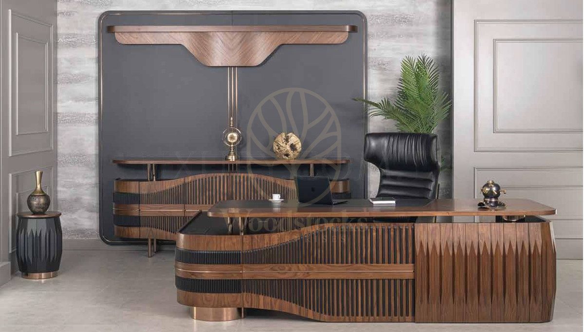Luxury Renata Handcrafted Teak Office Table, Saharanpur, view 4