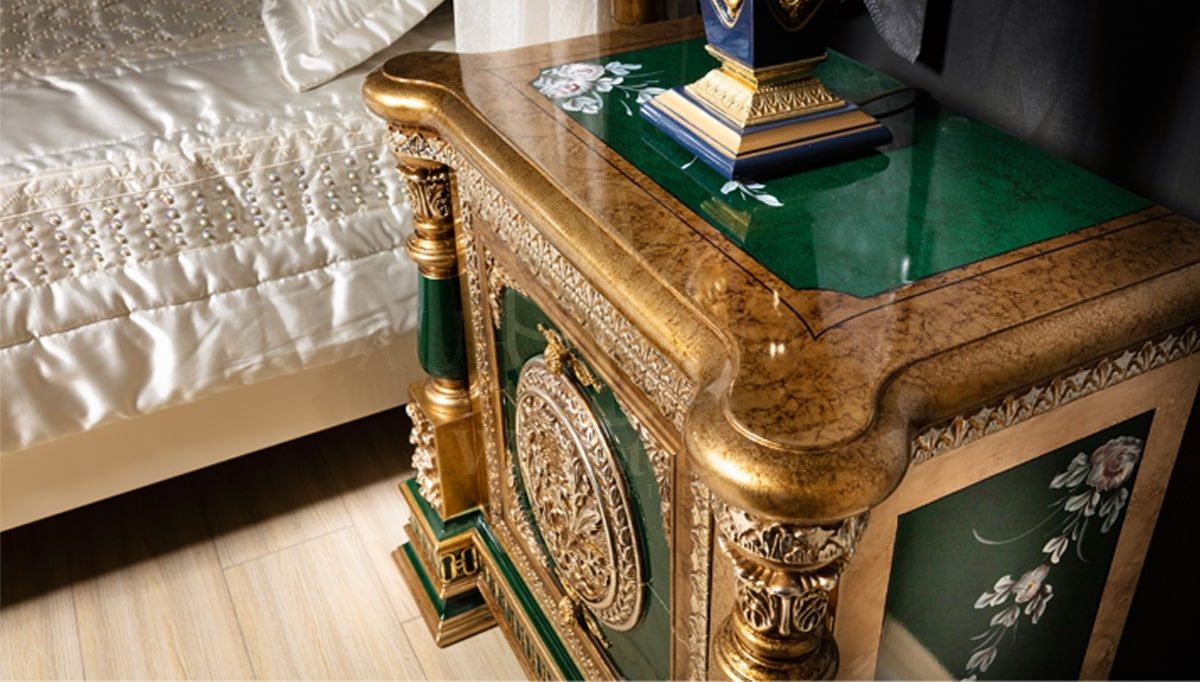Royal Saheste Green Hand Carved Teak King Size Bed, Saharanpur, view 8