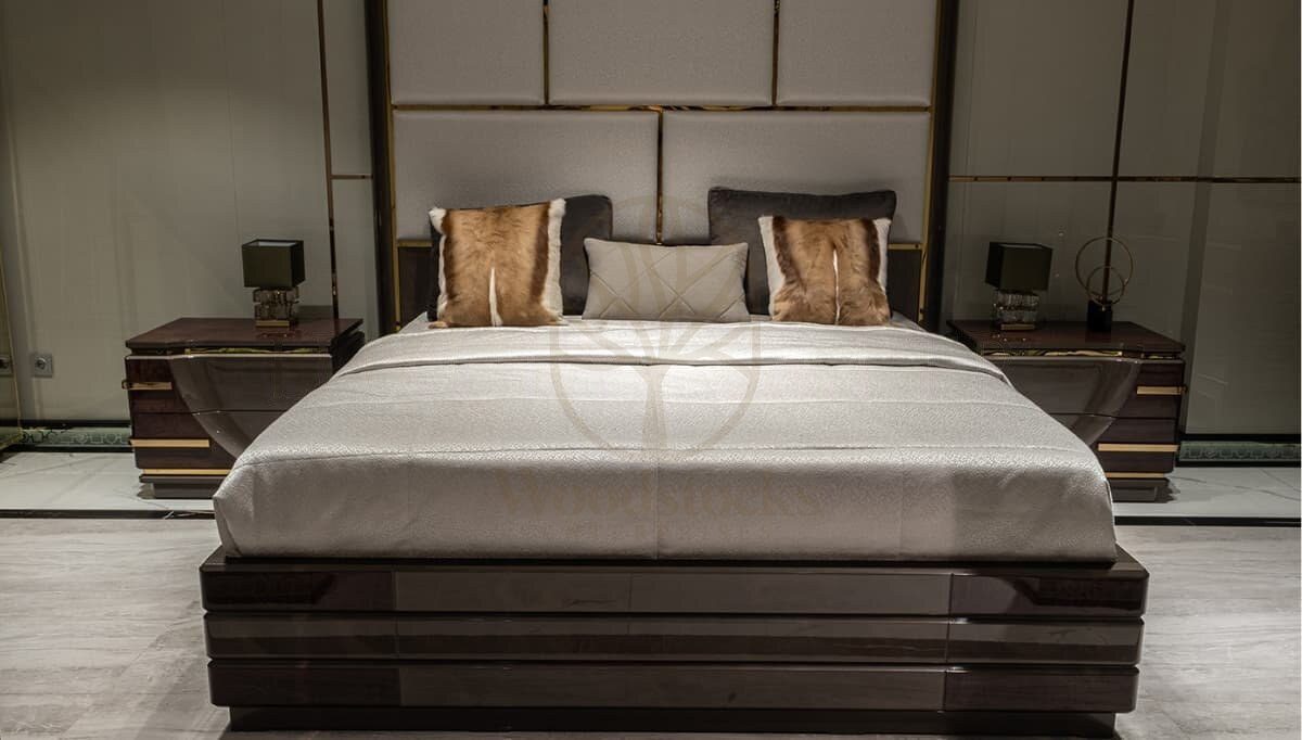 Luxury Aurenza Handcrafted Teak King Size Bed, Saharanpur, view 2