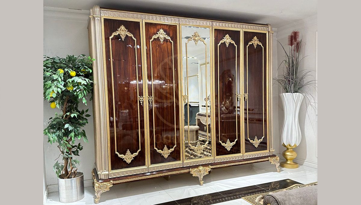 Royal Lotus Hand Carved Teak King Size Bed, Saharanpur, view 4