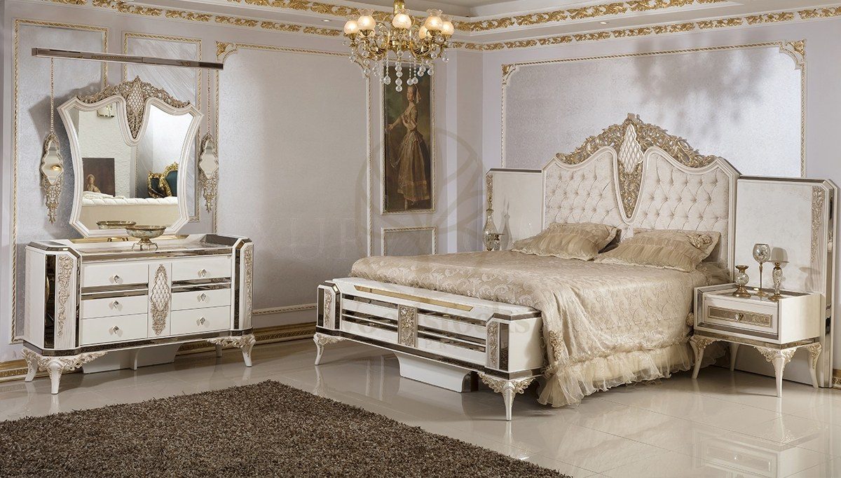 Royal Rabesa White Hand Carved Teak King Size Bed, Saharanpur, King Size Bed