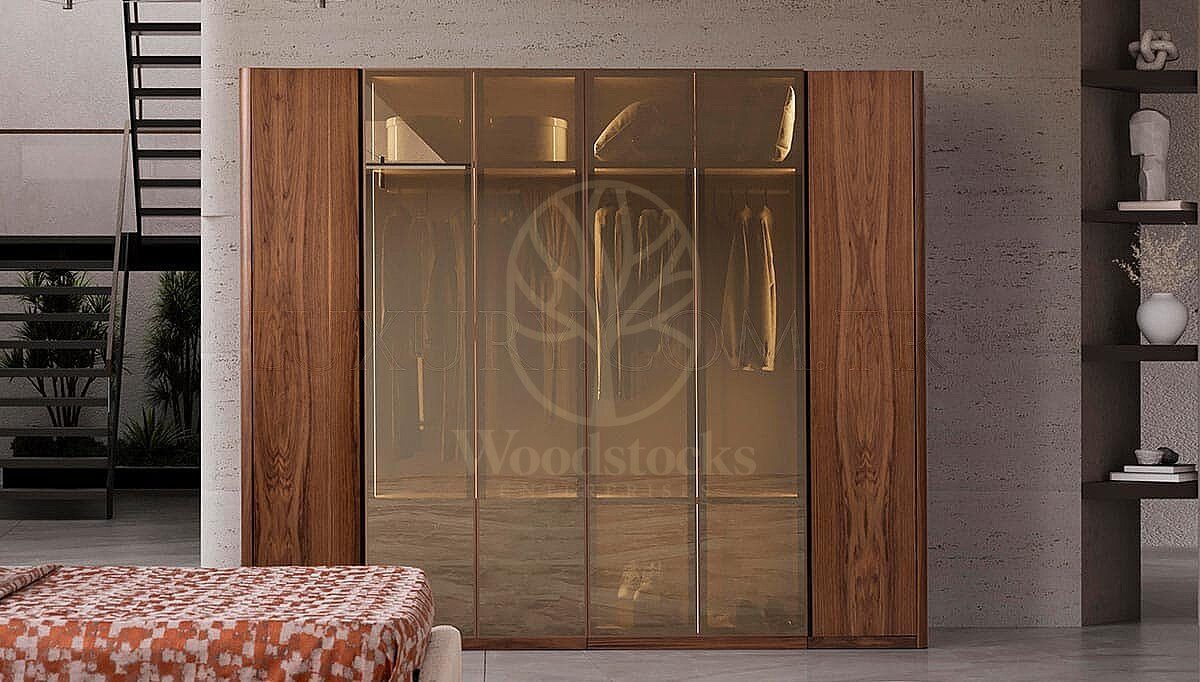 Luxury Diamond Handcrafted Teak King Size Bed, Saharanpur, view 5
