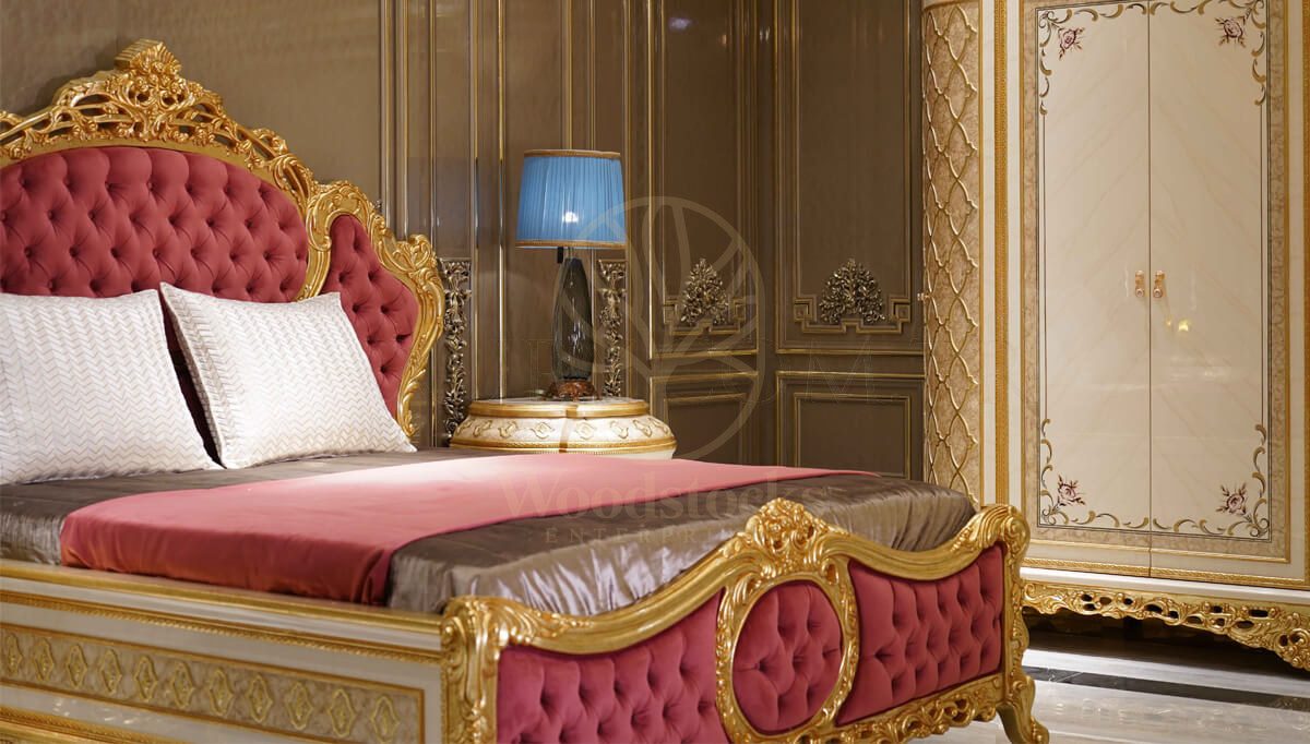 Royal Sultanahmet Gold Leaf Hand Carved Teak King Size Bed, Saharanpur, view 6