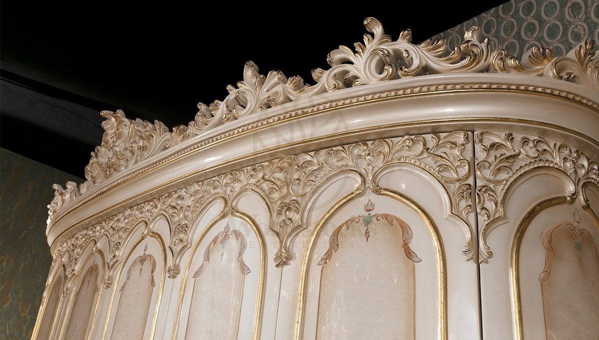 Royal Zumra Hand Carved Teak King Size Bed, Saharanpur, view 4
