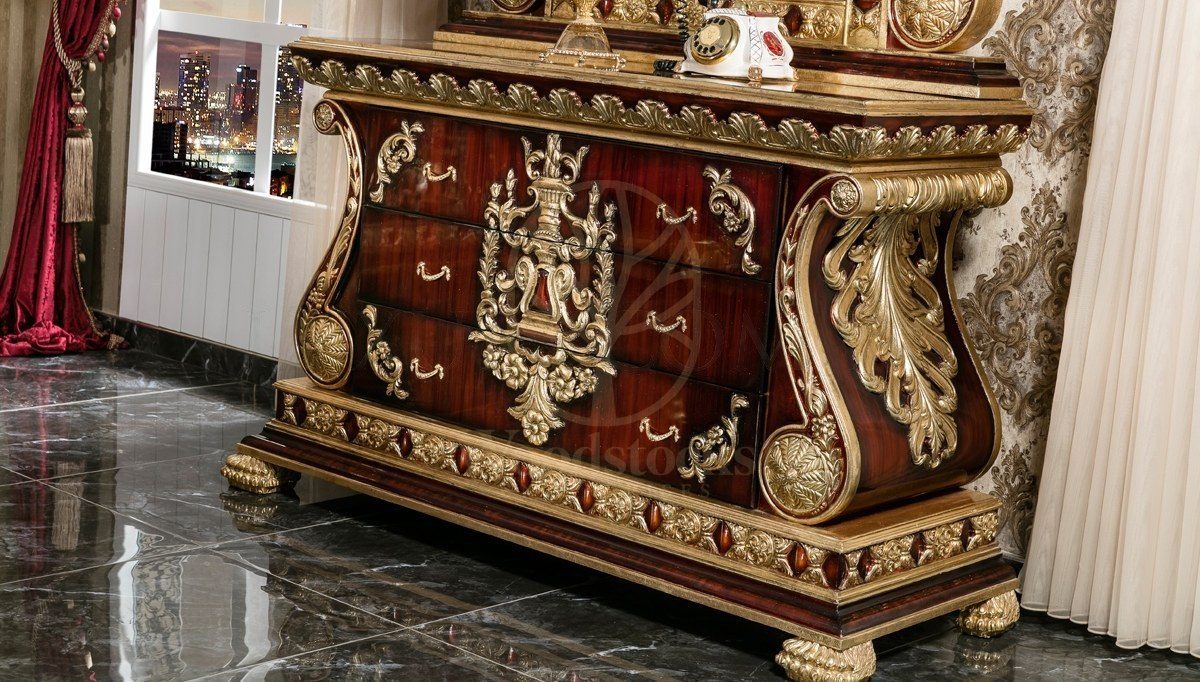 Royal Soci Hand Carved Teak King Size Bed, Saharanpur, view 4
