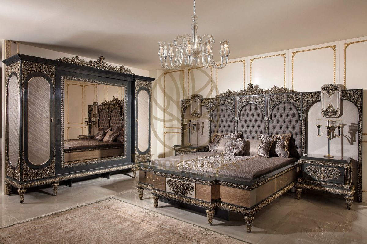 Teak Ornate Charcoal and Silver 4-Piece King Size Bed, King Size Bed