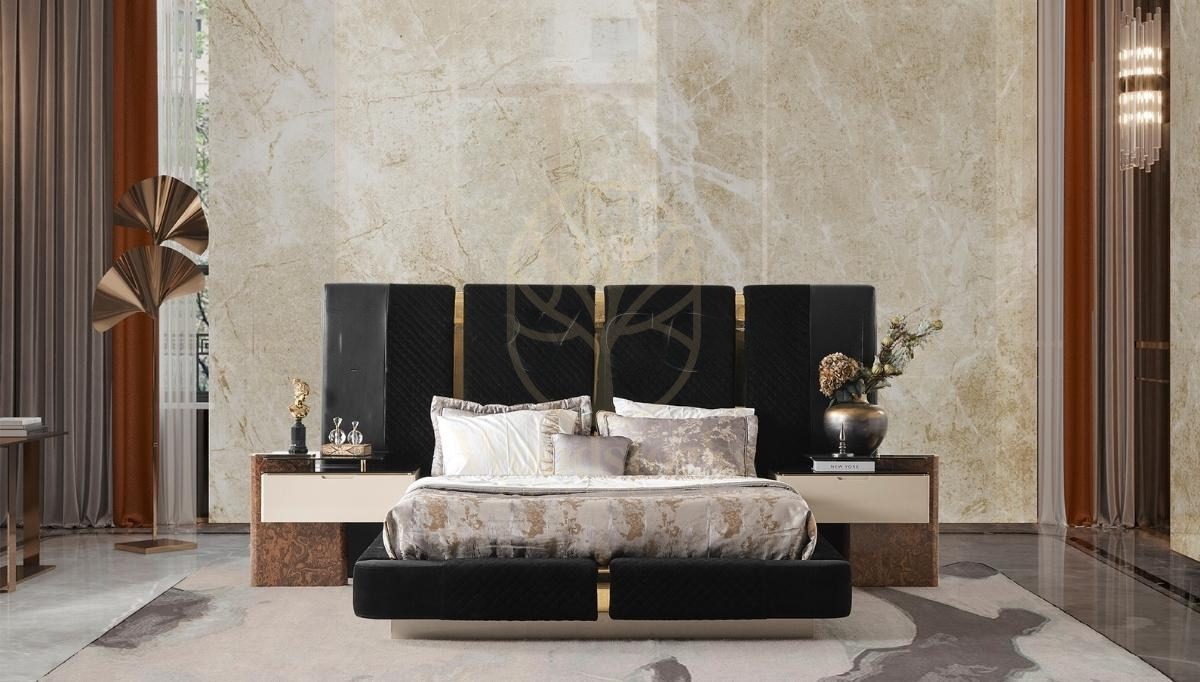 Luxury Lilia Handcrafted Teak King Size Bed, Saharanpur, view 2