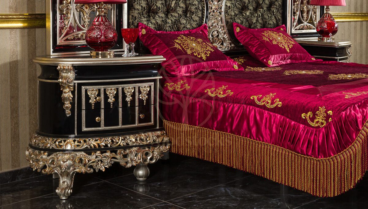 Royal Altay Black Hand Carved Teak King Size Bed, Saharanpur, view 3