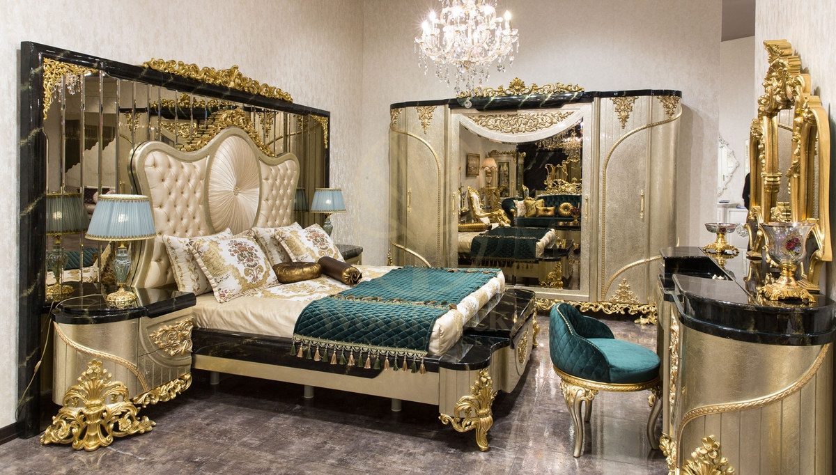 Royal Boston Hand Carved Teak King Size Bed, Saharanpur, King Size Bed