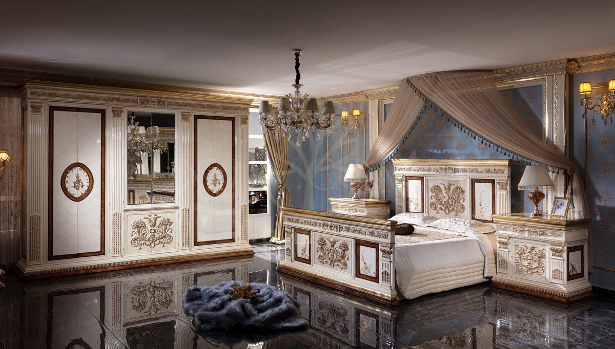 Royal Imparator Hand Carved Teak King Size Bed, Saharanpur, King Size Bed