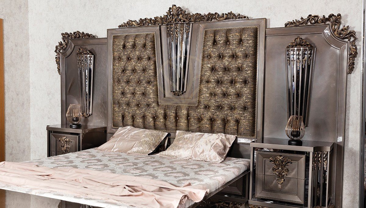 Royal Vitton Hand Carved Teak King Size Bed, Saharanpur, view 4
