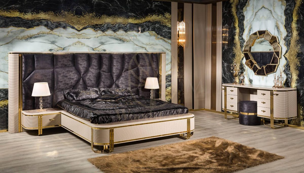 Luxury Melodika Handcrafted Teak King Size Bed, Saharanpur, King Size Bed